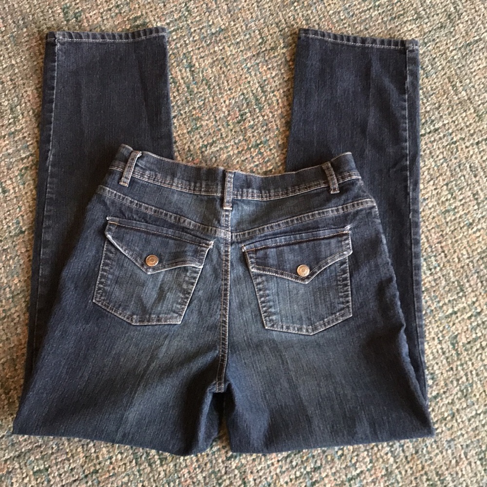 Gloria Vanderbilt “Amanda” Jeans - Picture 10 of 15